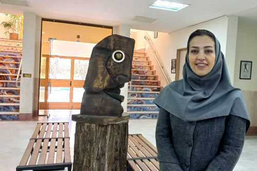 رئیس دانشکده هنر: دکتر سارا صادقی‌نیا